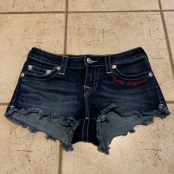 True Religion Women's Halle Cutoff Denim Shorts - Size 25/26 - Dark Wash - Picture 2 of 9